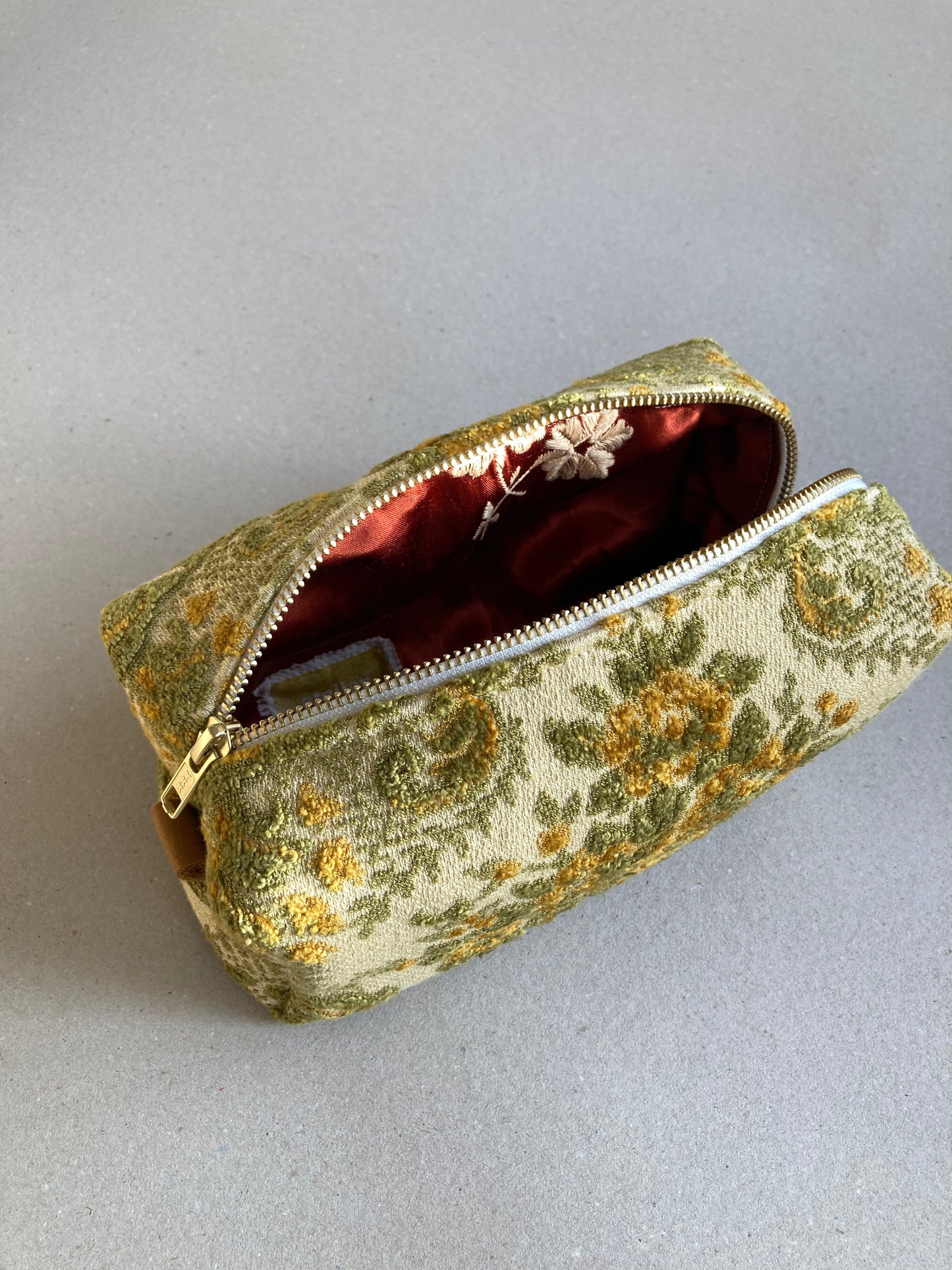 Trousse carrée
