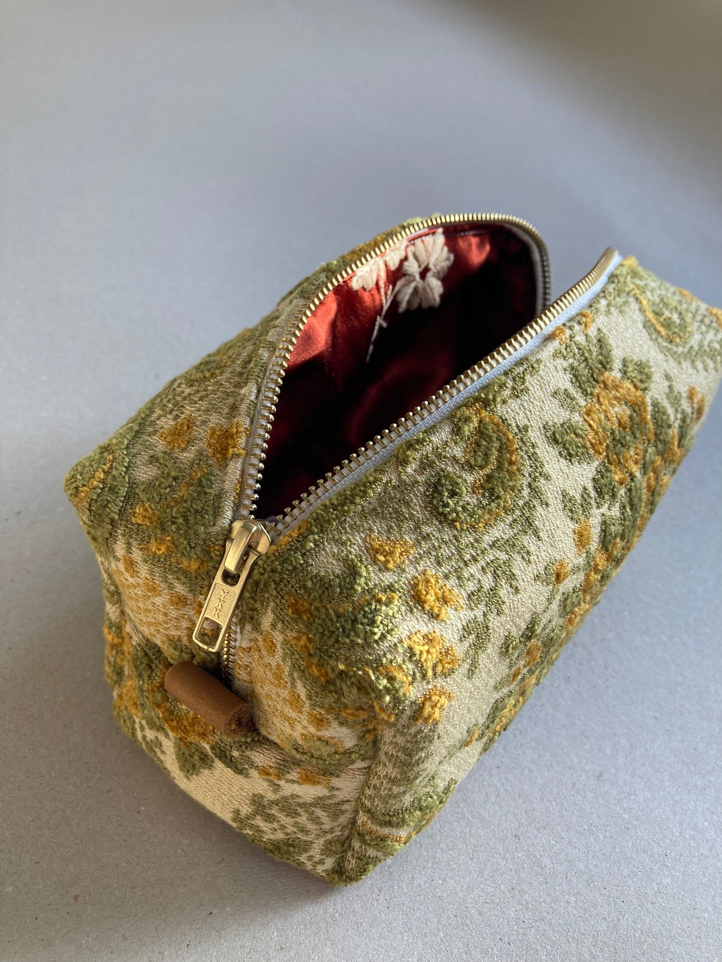 Trousse carrée