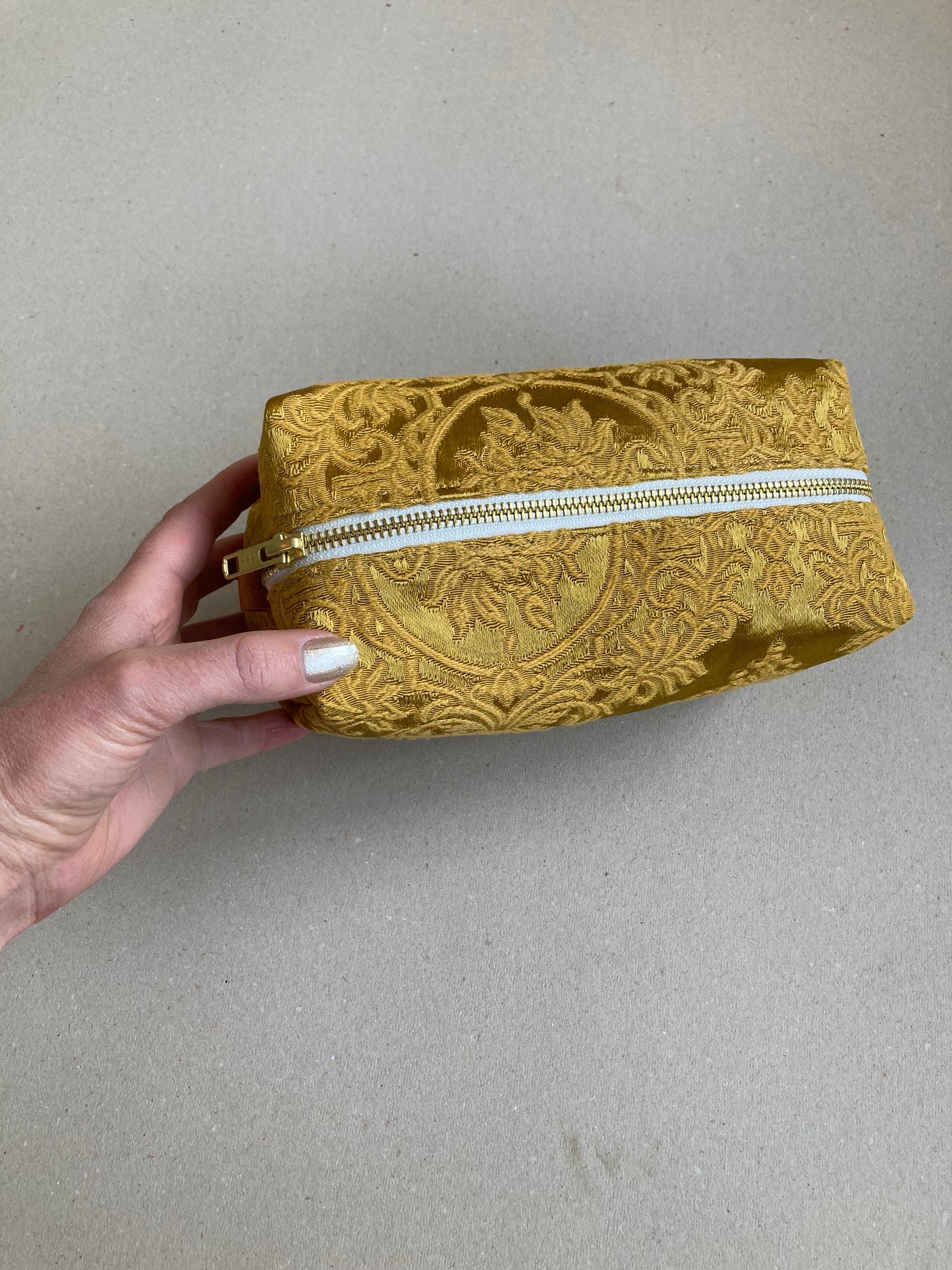 Trousse carrée