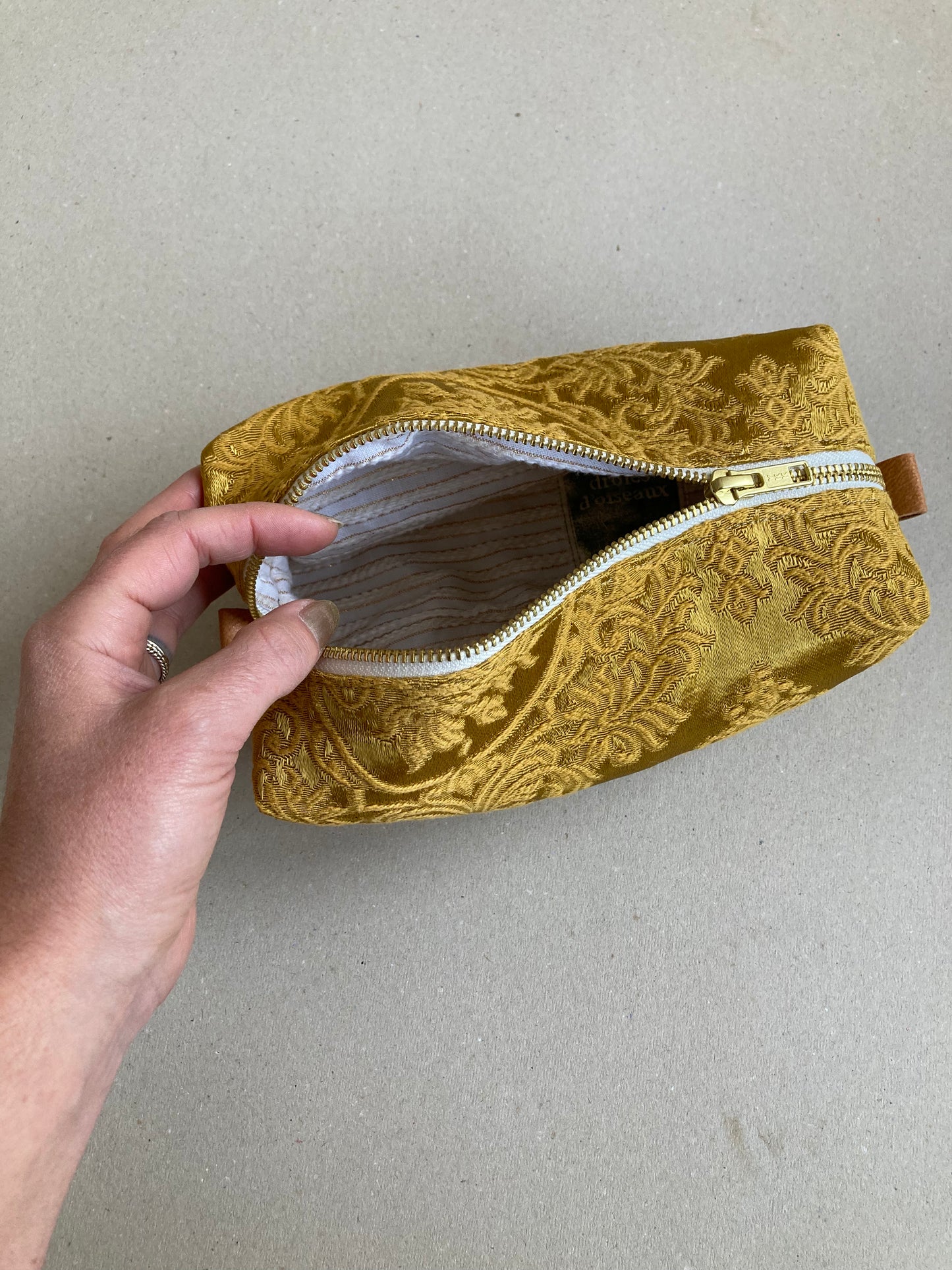 Trousse carrée